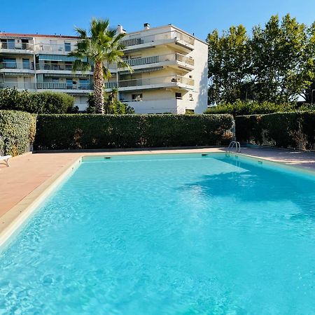 Studio De Standing Climatise, Avec Piscine, Proche De La Mer Fréjus Eksteriør billede
