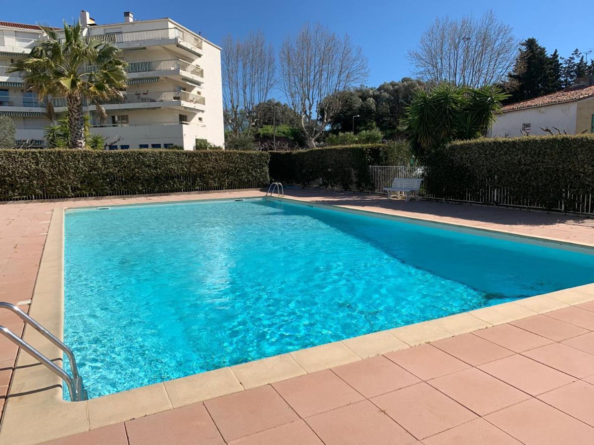 Studio De Standing Climatise, Avec Piscine, Proche De La Mer Fréjus Eksteriør billede